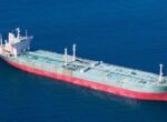 Marinetraffic: танкеры и сухогрузы направились в Ормузский пролив
