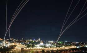 Советник Мохбер: Иран не намерен вести переговоры с США и готов продолжать войну