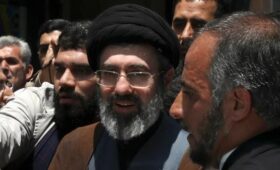 Верховный лидер Ирана подтвердил гибель жены и сестры