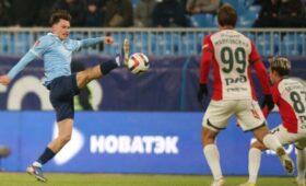 «Локомотив» выбыл из Кубка России по футболу, уступив «Крыльям Советов»