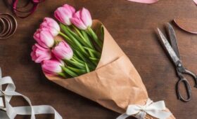 В Госдуме предложили остановить рост цен на цветы перед 8 марта