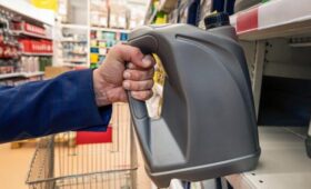 ФАС проверит обоснованность цен на автомобильные масла