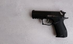 PT: жених сбежал со свадьбы после стрельбы, которую устроила невеста в Пакистане