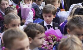 Психолог Резенова: детей младше семи лет не стоит отдавать в школу