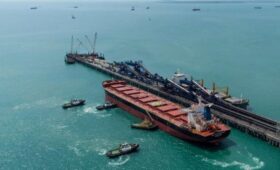 Минтранс РФ: 32 российских судна находятся в зоне конфликта на Ближнем Востоке