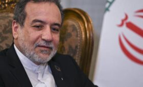 Глава МИД Ирана присягнул на верность новому верховному лидеру страны