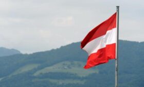 Аналитик Поппель: Австрия может пересмотреть отношения с РФ из-за энергокризиса