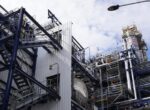 Песков: многие страны хотят купить российскую нефть после смягчения санкций США