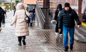 Желтый уровень опасности из-за гололедицы продлили в Москве еще на трое суток