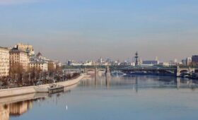 В Москве усилен контроль за тоннелями, причалами и набережными из-за половодья