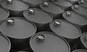 Цена нефти Brent опустилась ниже 90 долларов