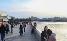 Переменная облачность без осадков ожидается в Москве 26 марта