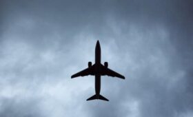 В Иране заявили, что США и Израиль атаковали самолет с гумпомощью