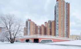 Более 200 машино-мест выставили на торги в Куркине