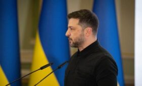 Картаполов: Зеленский нужен РФ живым, чтобы его можно было судить