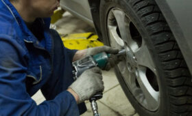 Россиян предупредили о возможном подорожании услуг шиномонтажа весной