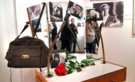 «Мосбилет» показал легендарную гримерку Андрея Миронова в Театре сатиры