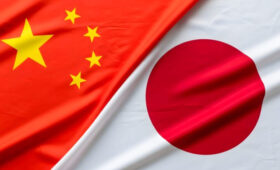 Пекин выразил протест Токио после вторжения японца в посольство КНР