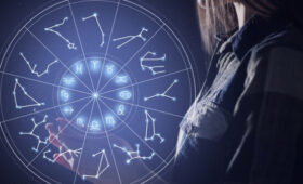 Какие жесты могут покорить женщин разных знаков зодиака