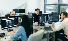 Миллиардер Дерипаска предложил перейти на шестидневку с 12-часовым рабочим днем