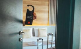 NYP: в США жизнь в отеле обходится супругам дешевле, чем аренда жилья