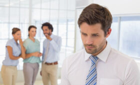 Эксперт Маслова: конфликты между коллегами-друзьями могут приводить к саботажу