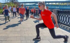 Москвичей пригласили на бесплатные тренировки по бегу
