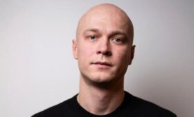 Премьера спектакля «Гамлет» с Юрой Борисовым в МХТ имени Чехова пройдет в мае