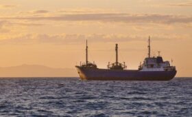 Войска США пообещали начать морскую блокаду Ирана 13 апреля