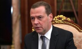 Медведев назвал потенциальными целями цеха производства БПЛА в Европе