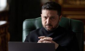 Глава парламента Крыма предложил переселить Зеленского с Украины