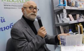 В АСТ заявили, что запросов от СКР и прокуратуры по творчеству Остера не поступало