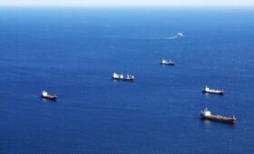 МИД Китая выступил за свободное судоходство через Ормузский пролив