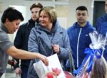 Депутат Разворотнева и активисты поздравили бойцов СВО в госпитале с Пасхой