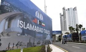 США и Иран обсудили на переговорах Ормузский пролив, атом и санкции