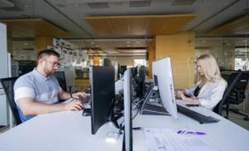 Бизнесмен Дерипаска вновь призвал перейти на шестидневку с 12-часовым рабочим днем