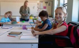 Соцфонд оплатил более 150 тыс выходных родителям детей с инвалидностью в 2025 году