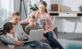 Новая налоговая выплата в РФ охватит более 4 млн семей с детьми