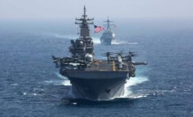 Иран атаковал десантный корабль США LHA-7