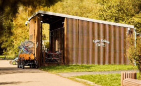 Пункты проката летнего спортинвентаря открылись в столичных парках