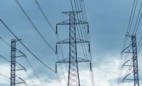 В ГД внесен законопроект о штрафах до 1 млн руб за повреждение электросетей