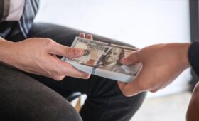 Tokyo Reporter: девушка в Японии встречалась с мужчиной, который оказался ее отцом