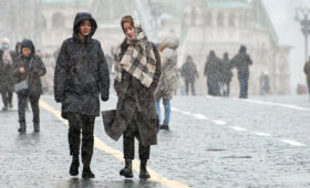 Мокрый снег и гололедица ждут москвичей на следующей неделе