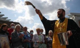 Аллергики смогут принести в храм пальмовую ветвь вместо вербы