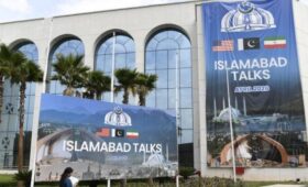 Axios: представители США и Ирана встретятся в Пакистане 27 апреля