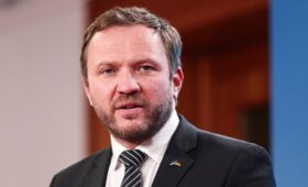 Глава МИД Эстонии Цахкна заявил, что Россия должна вернуть Украине все энергообъекты