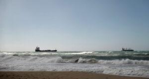 Два танкера с россиянами задержали в Малайзии