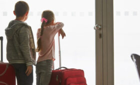 Дети из РФ до 14 лет смогут посещать Абхазию по свидетельству о рождении