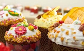 Московские производители изготовят около пяти миллионов куличей к Пасхе