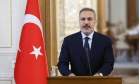 Глава турецкого МИД заявил, что прекращение огня между США и Ираном следует продлить